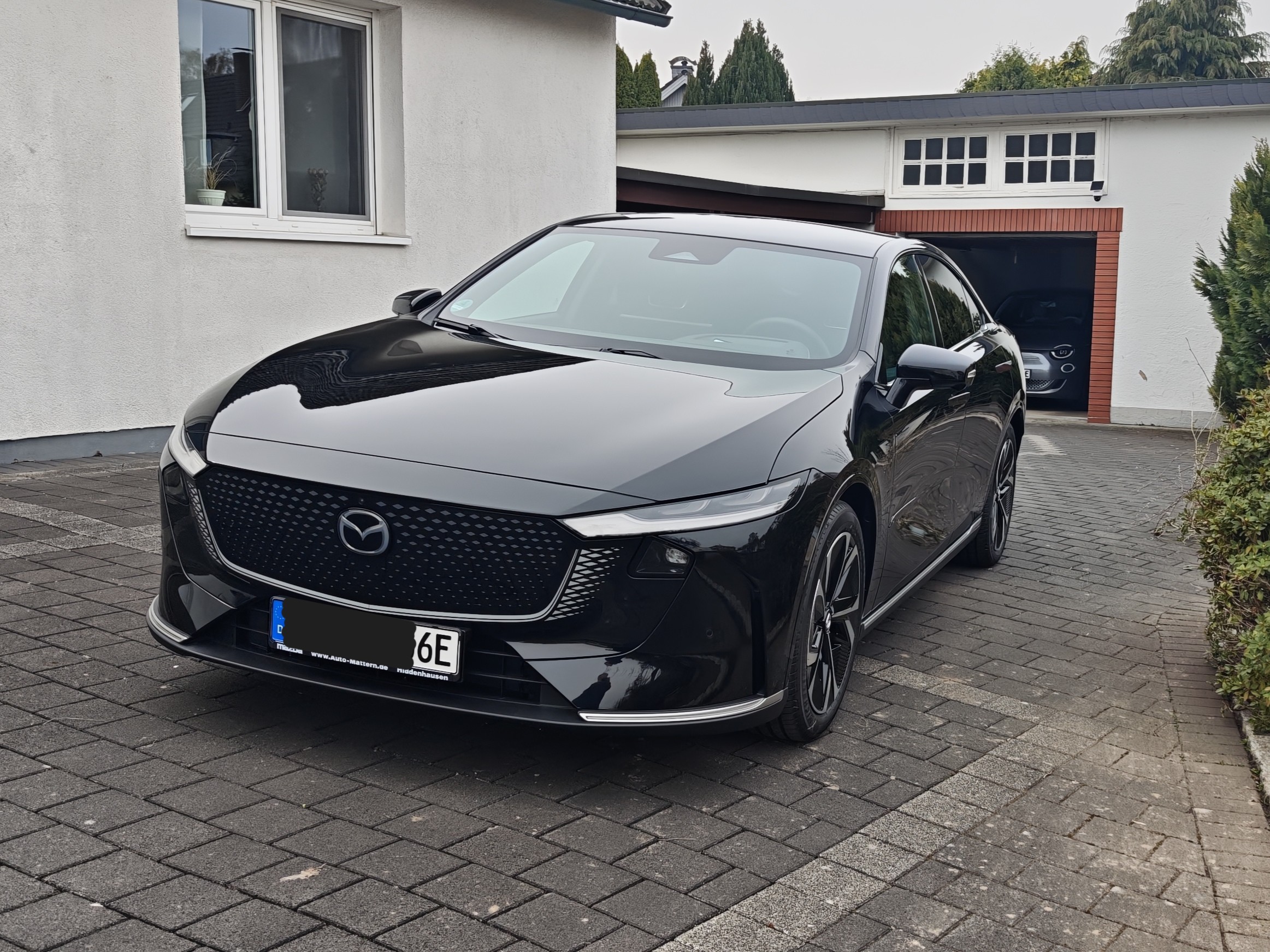 Platz da hier kommt endlich mein Mazda